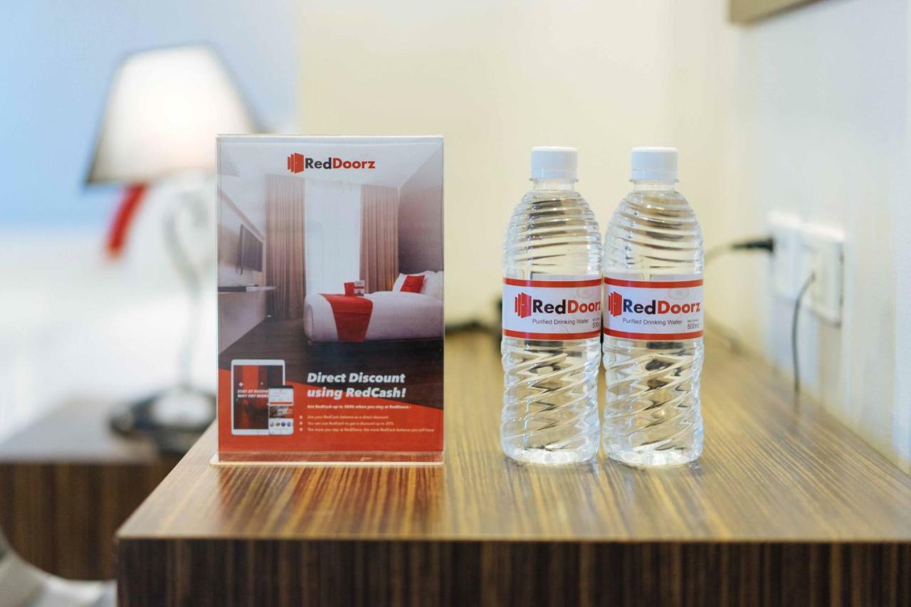 Reddoorz Premium @ West Avenue Quezon Quezon City